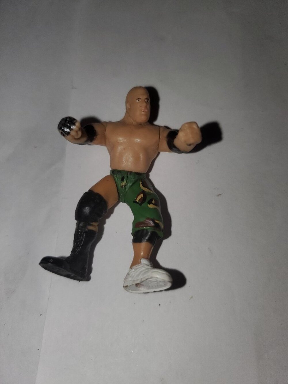 USED WWE WWF MINI VINTAGE 2003 JOHN CENA JAKKS PACIFIC ACTION FIGURE WRESTLER - Picture 1 of 2